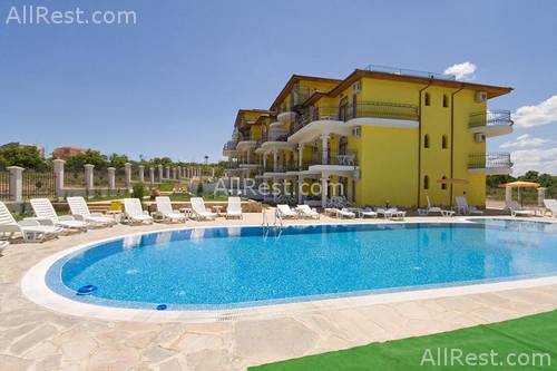 Green Hills Hotel 